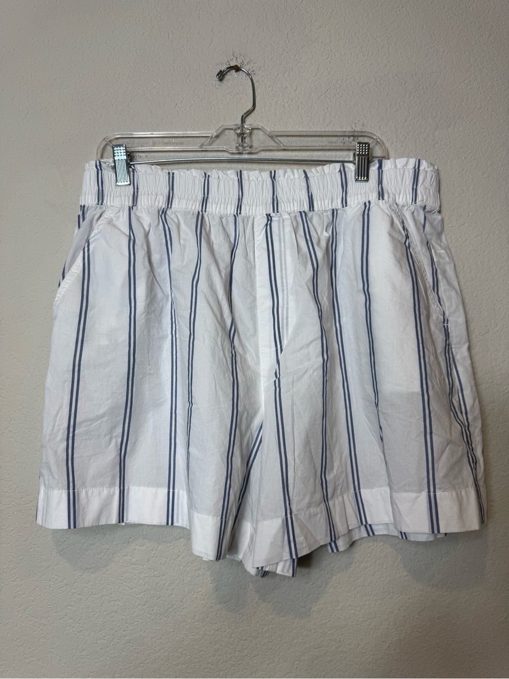 aerie White & Blue 100% Cotton Vertical Stripe Elastic Waist Shorts coastal XL